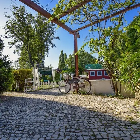 Libania Apartment