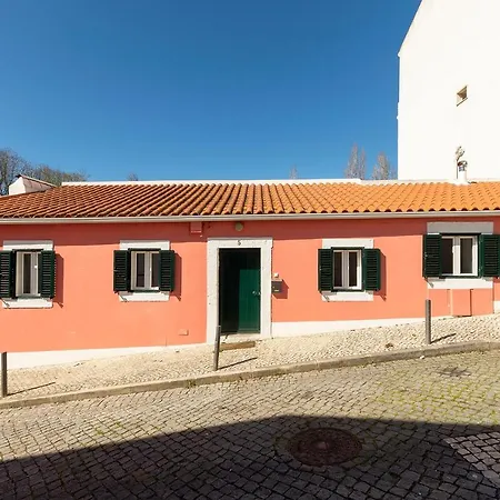 Apartment Libania Queluz